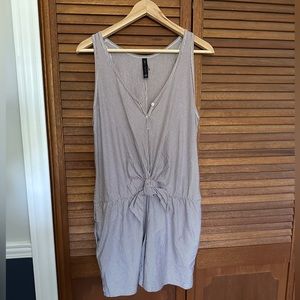 SMASH & TESS x HILARY DUFF romper - stripped - size medium